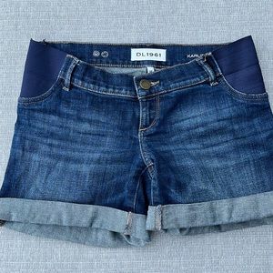 DL 1961 Karlie Maternity Boyfriend short